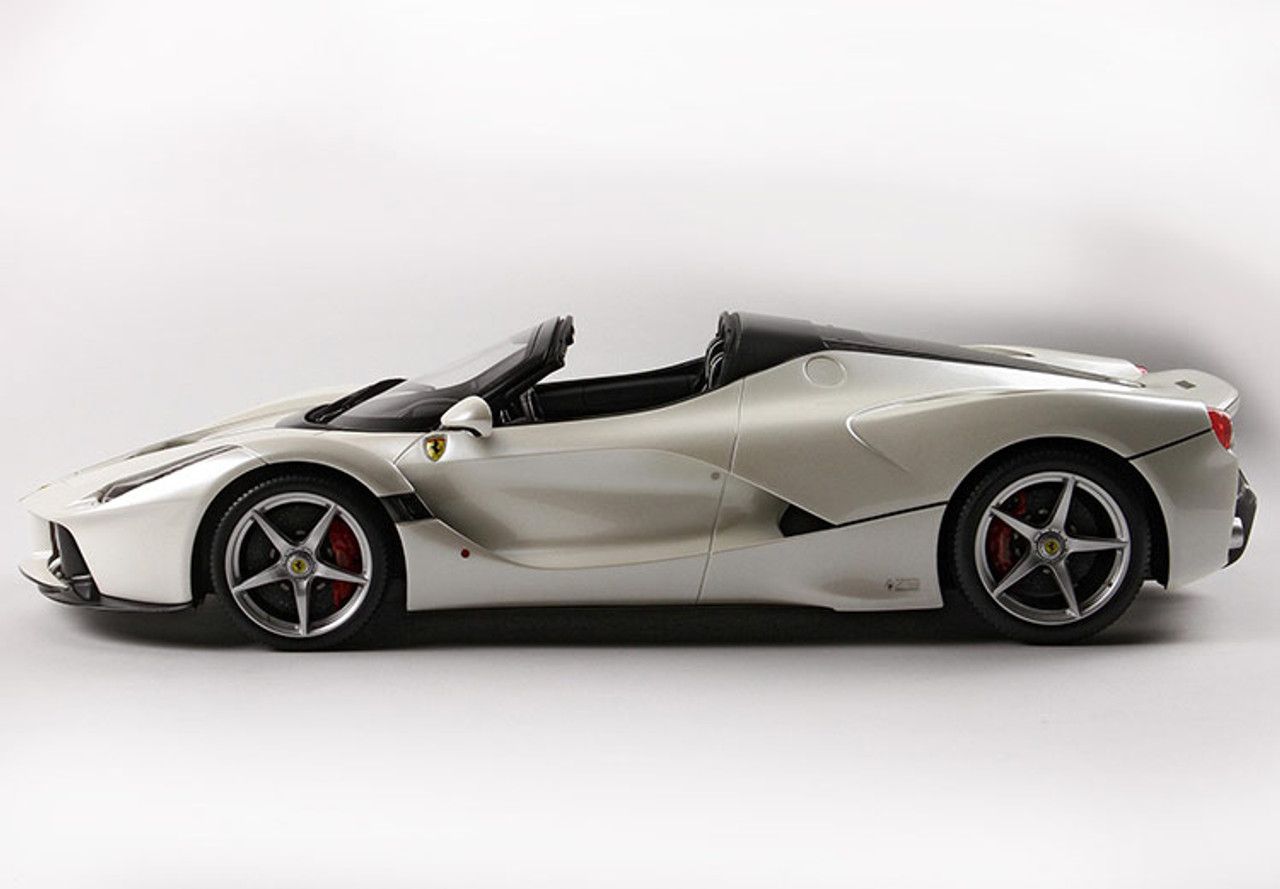 1/12 BBR Ferrari LaFerrari Aperta Bianco Italia Grigio Silverstone