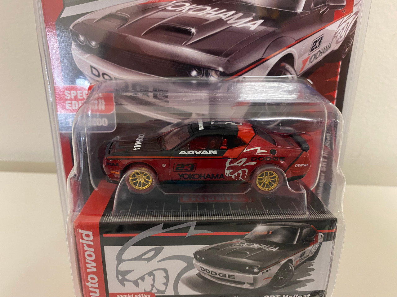 CHASE CAR 1/64 Auto World 2019 Dodge Challenger SRT Hellcat Advan Yokohama (Red with Gold Wheels) Diecast Car Model