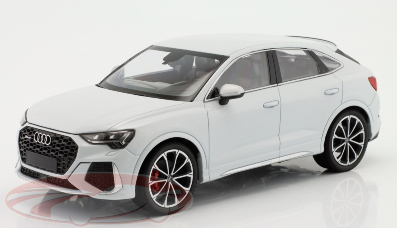 1/18 Minichamps Audi RS Q3 Sportback (White) Car Model