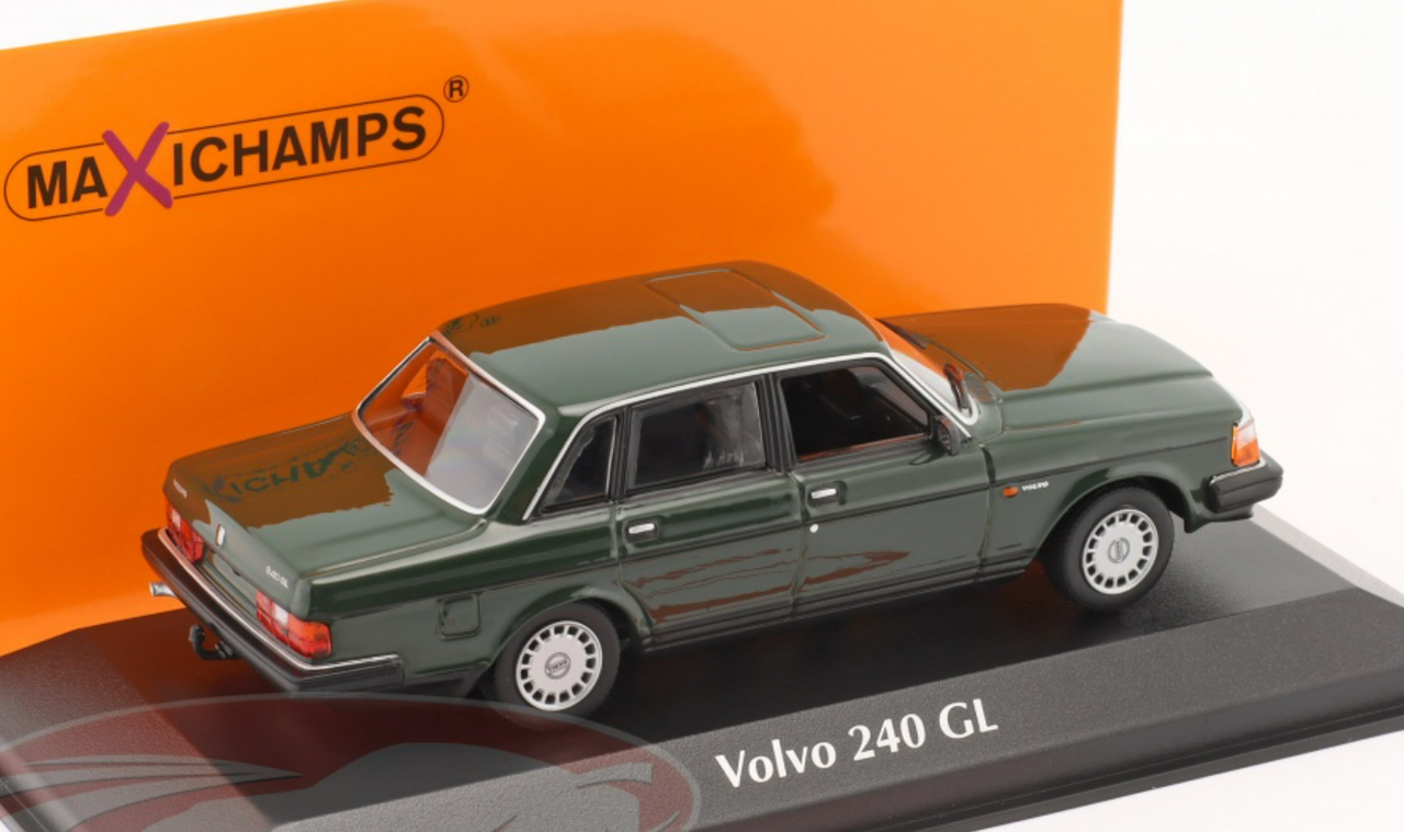 1/43 Minichamps 1986 Volvo 240 GL (Dark Green) Car Model