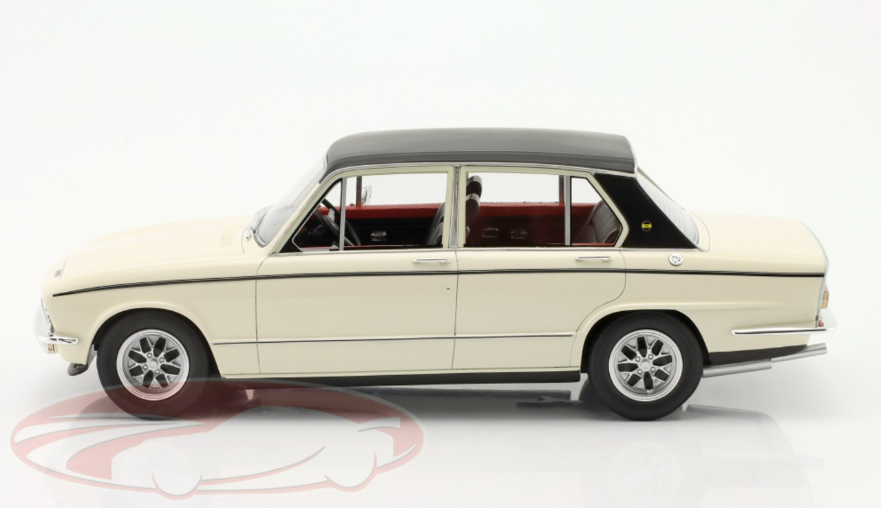 1/18 Cult Scale Models 1975 Triumph Dolomite Sprint RHD (White) Car Model