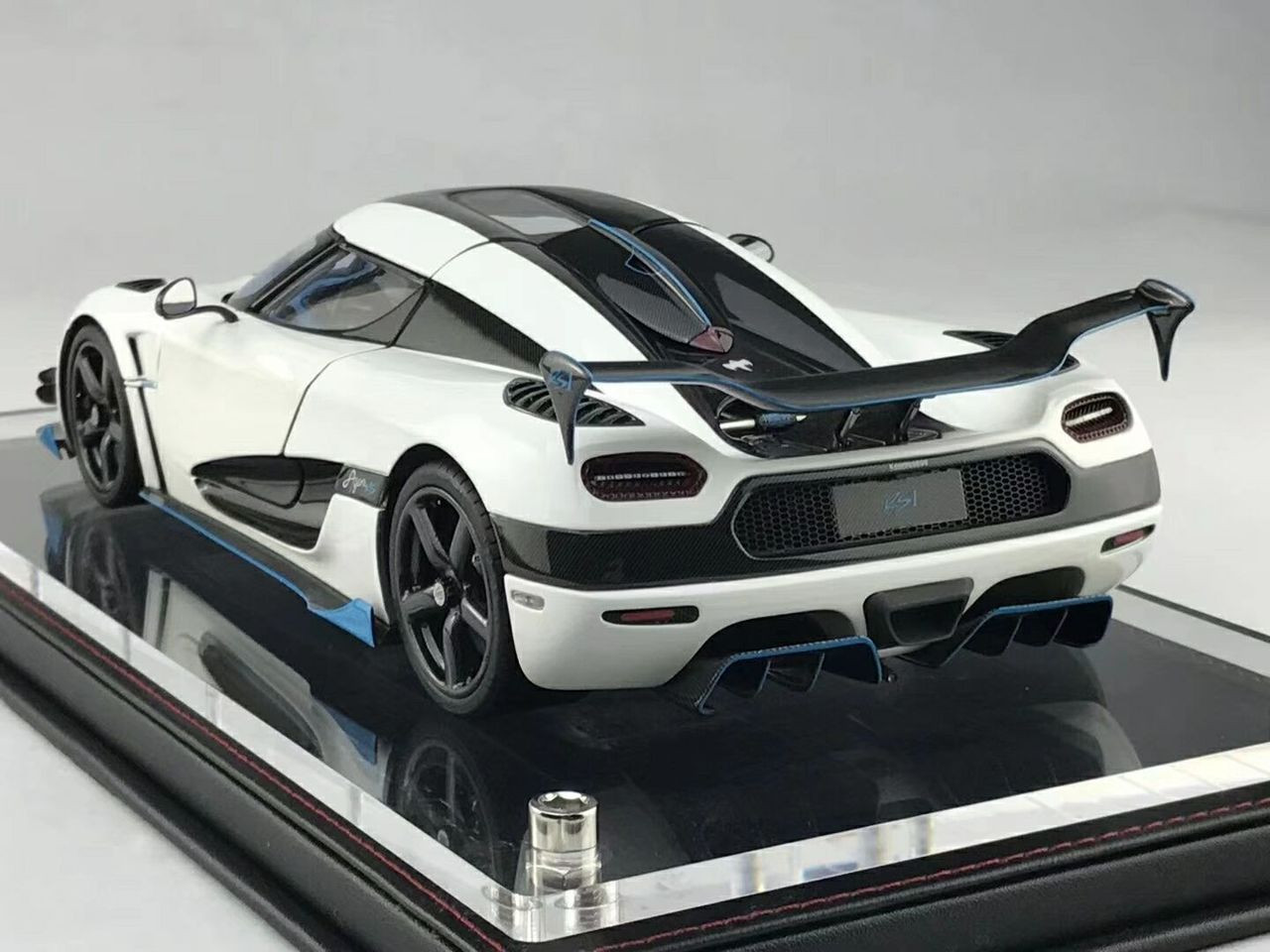 1/18 Frontiart FA Koenigsegg Agera RS1 (White) Fully Open Car