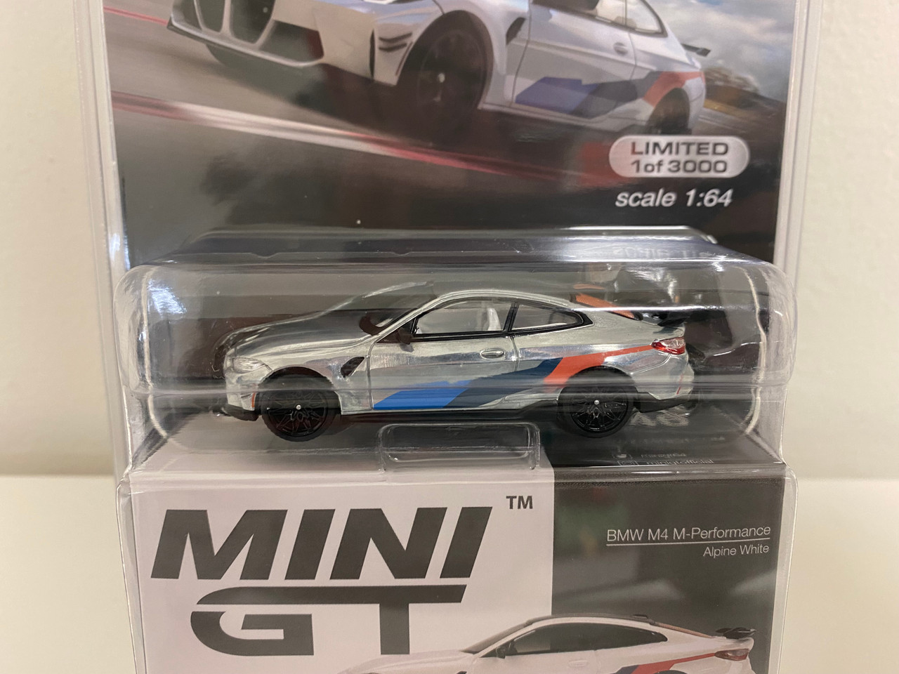 CHASE CAR 1/64 Mini GT BMW M4 M-Performance (G82) Silver