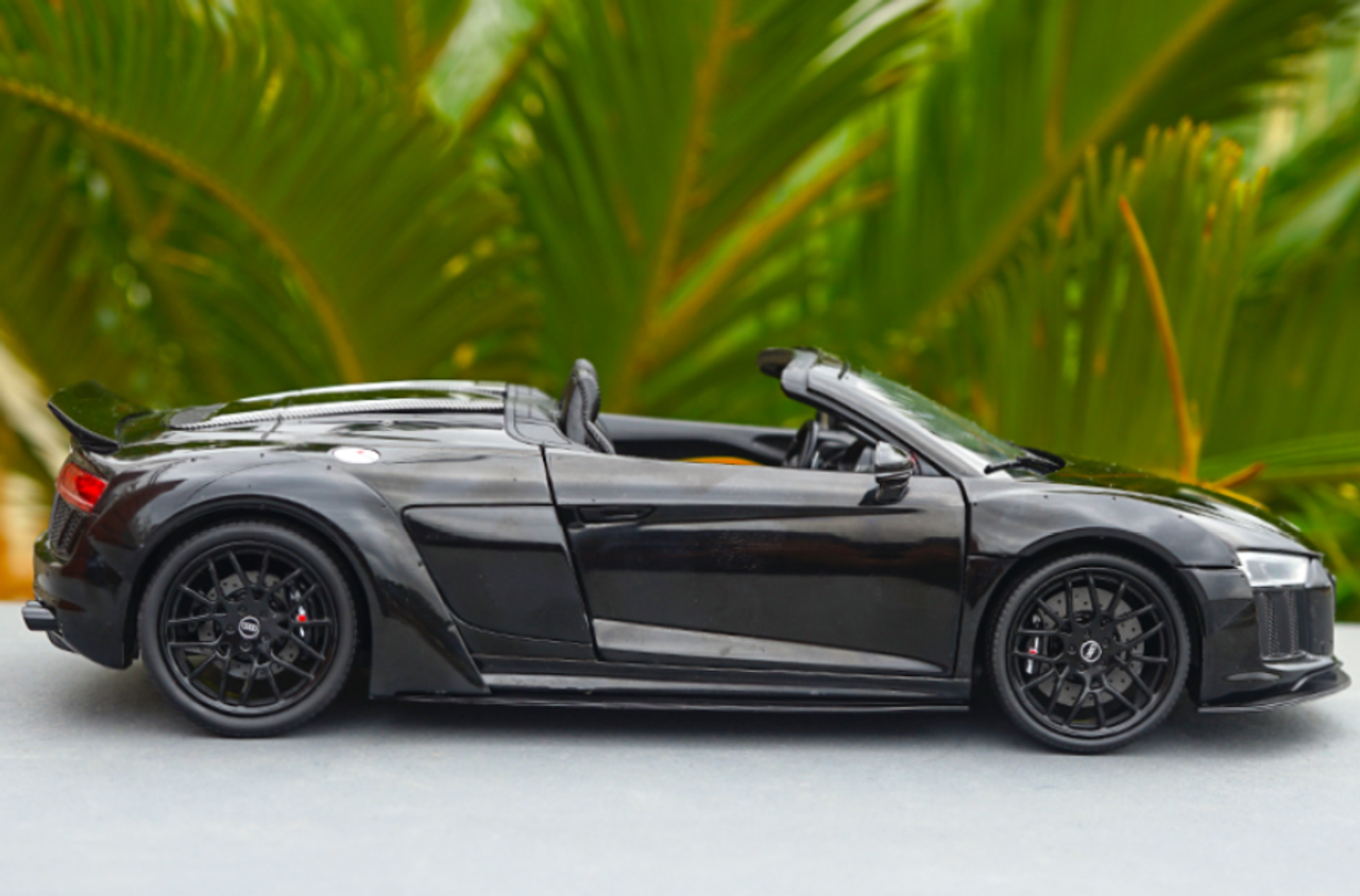 1/18 Dealer Edition 2016 Audi R8 V10 Plus Spyder Coupe (Black) Wide Body Diecast Car Model