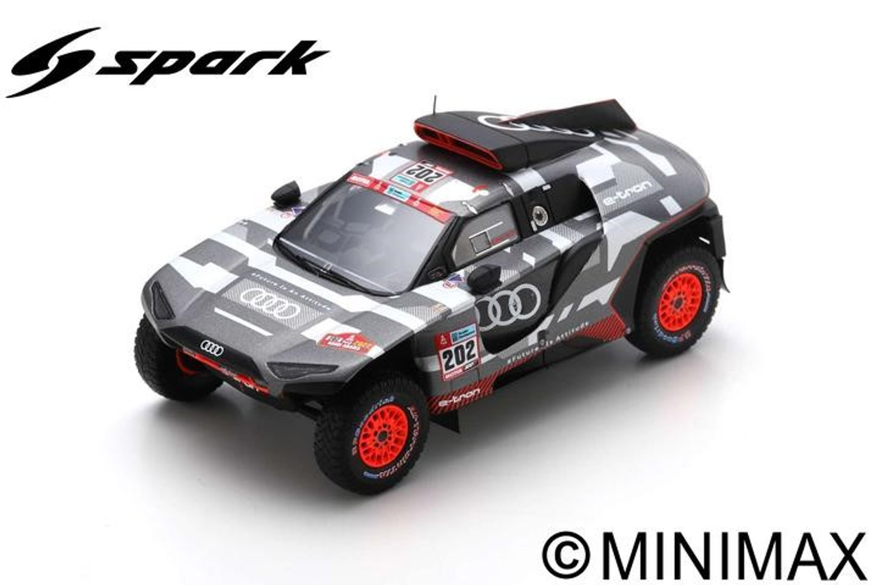 1/43 Spark 2022 Audi RS Q e-tron No.202 Dakar C. Sainz - L. Cruz Car Model