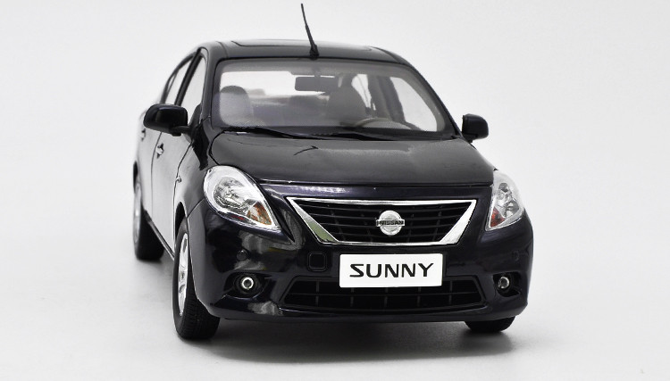 1/18 Dealer Edition Nissan Sunny (Black) Diecast Car Model