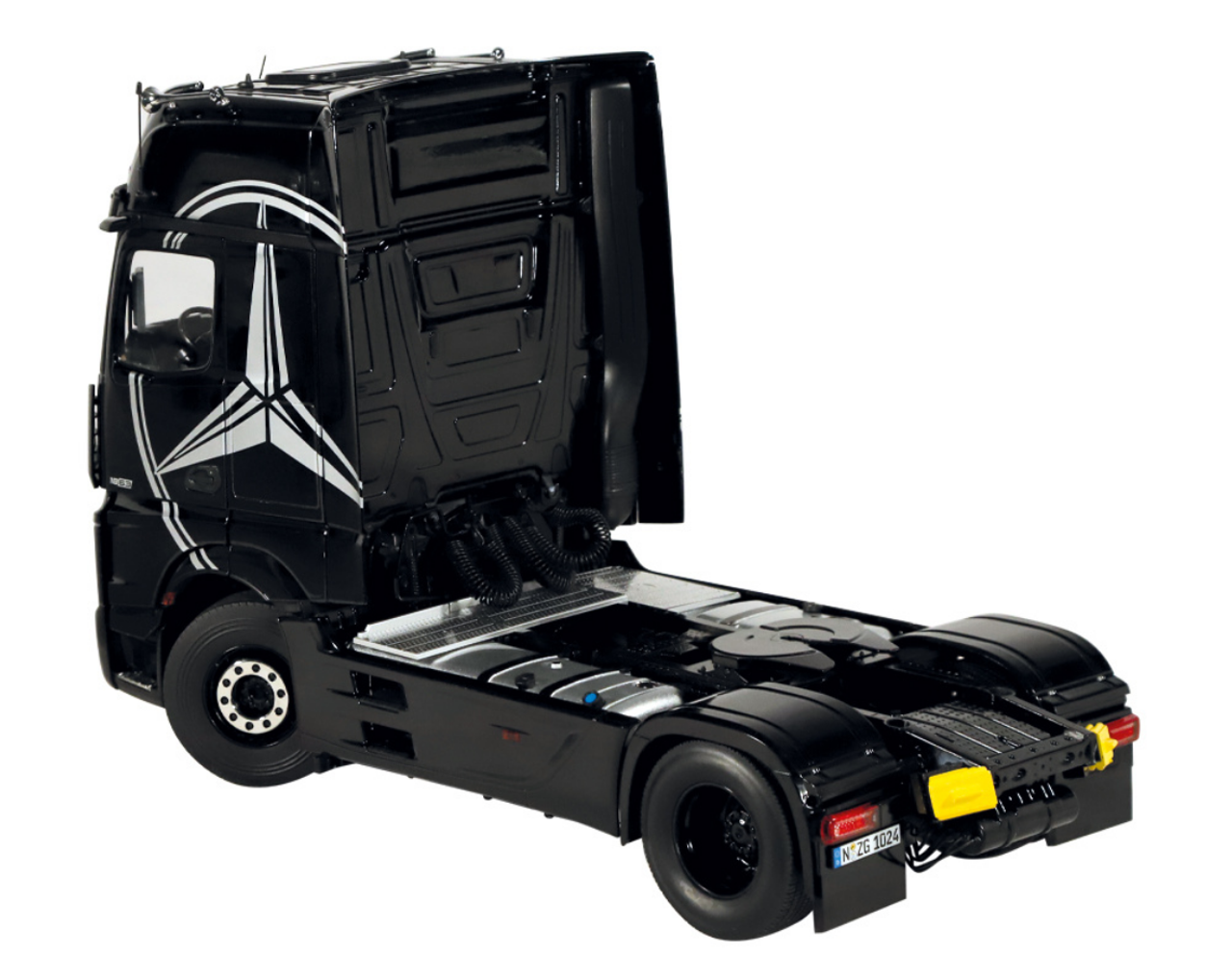 1/18 NZG Mercedes-Benz Actros GigaSpace 4x2 (Black with Mercedes 