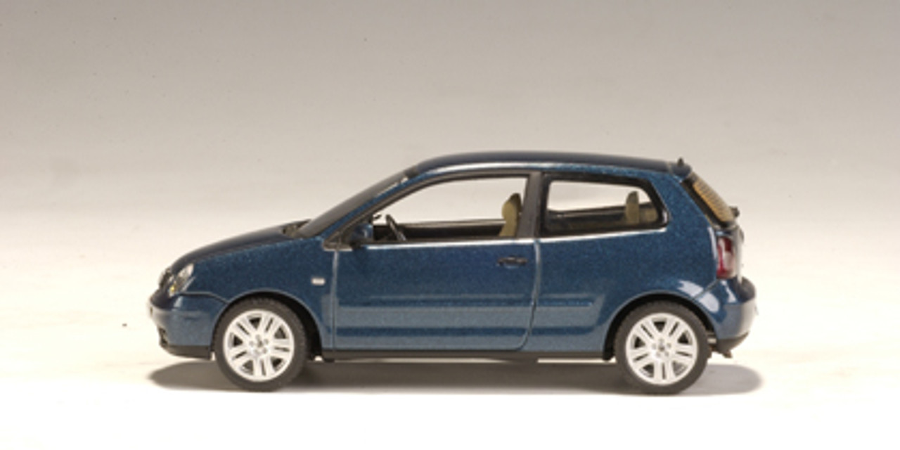 1/43 AUTOart Volkwagen VW POLO 2001 (OCEANICGR PERLEFF) Diecast Car Model  59766