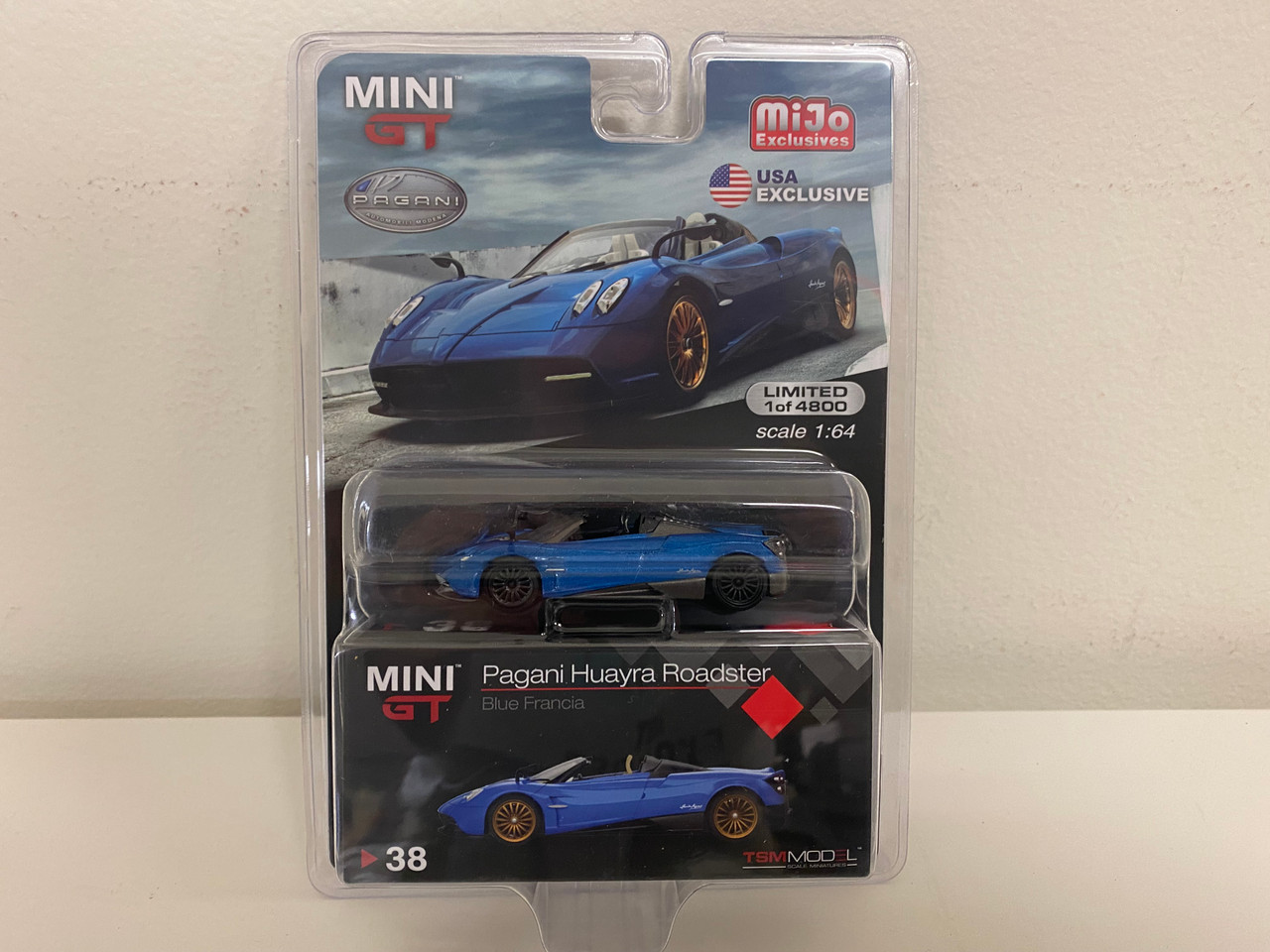 CHASE CAR 1/64 Mini GT Pagani Huayra Roadster Blue with Black Wheels Francia "U.S.A. Exclusive" Limited Edition Diecast Car Model