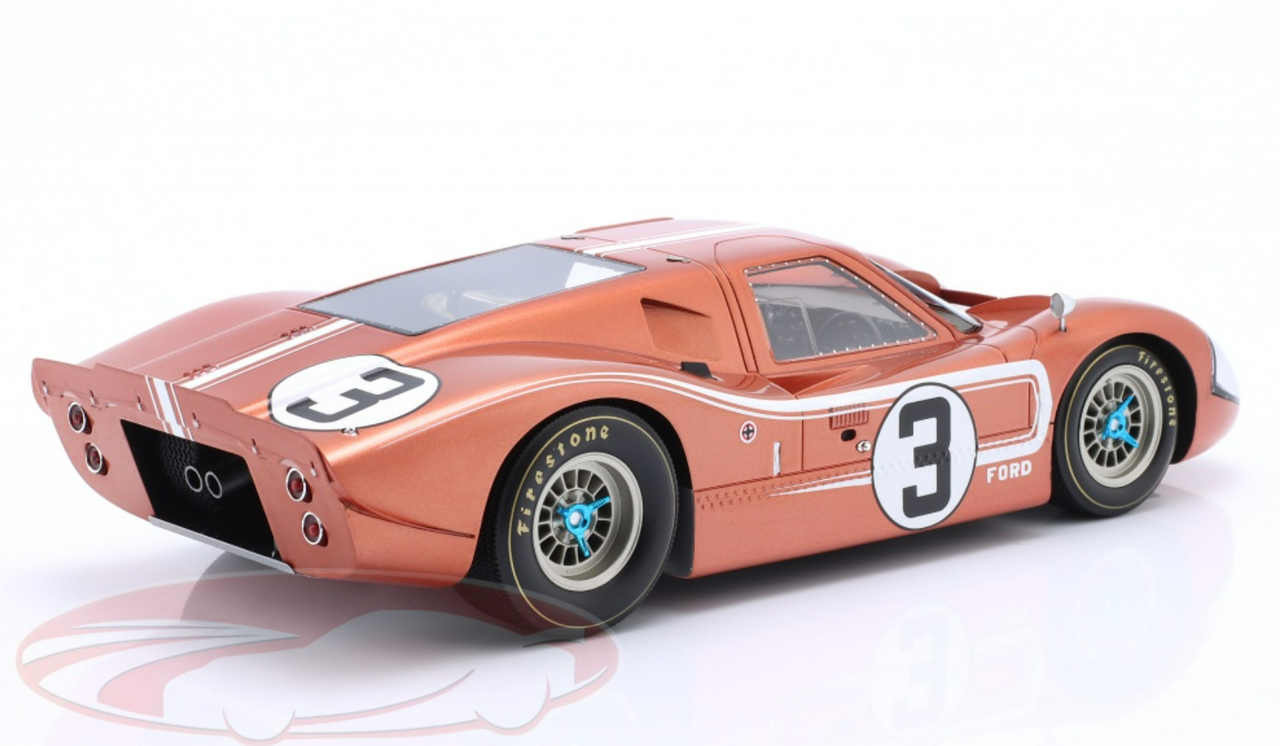 1/18 Spark Ford GT40 Mk IV No.3 24H Le Mans 1967 M. Andretti - L. Bianchi Car Model