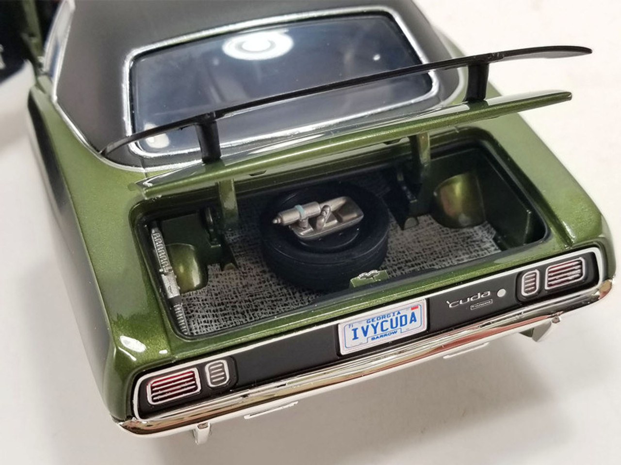 1/18 ACME 1971 Plymouth Hemi Cuda Vinyl Top (Ivy Green) Diecast Car Model