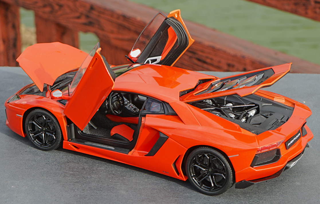 1/18 Welly FX Aventador LP7004 (Orange) Diecast Car Model