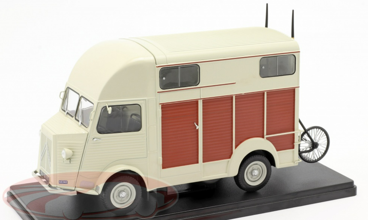 1/24 Hachette Citroen Type H version Van Heuliez (Beige) Car Model