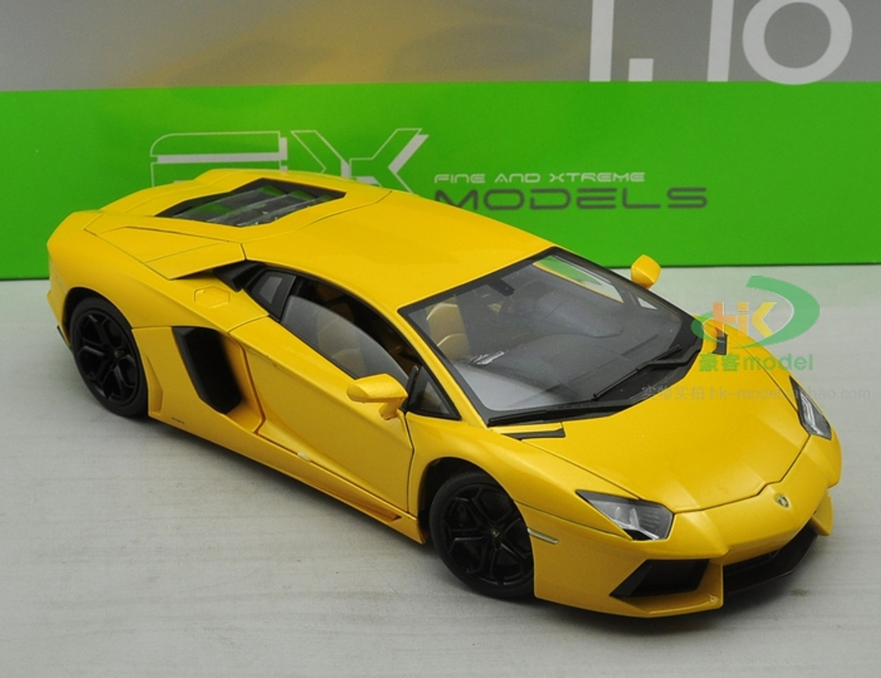 1/18 Welly FX Lamborghini Aventador LP700-4 (Yellow) Diecast Car Model