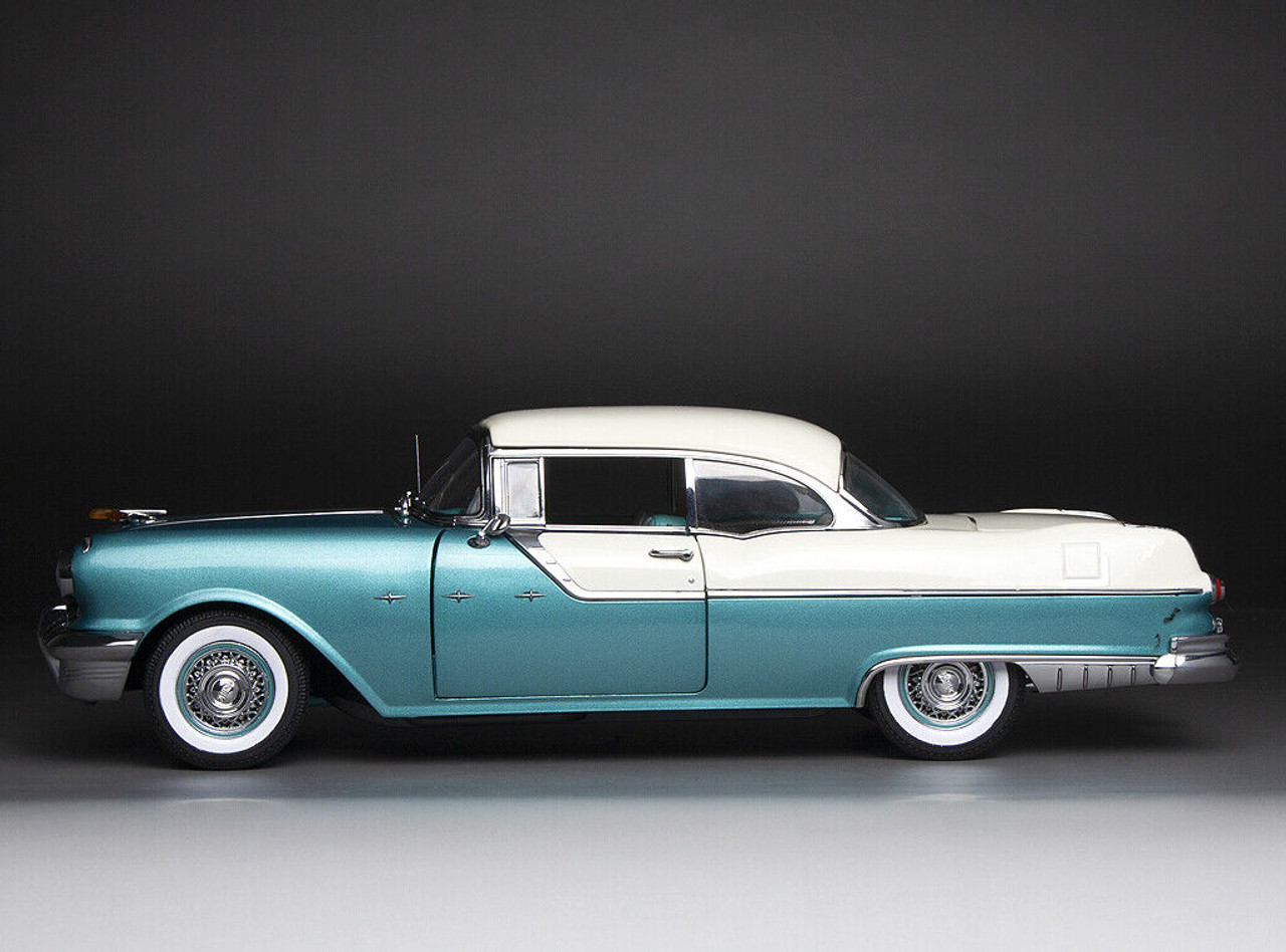 値下げ：1/18　1955ポンティアックスターチーフコンバーチブル 1/18 Sunstar 1955 Pontiac Star Chief Closed Convertible