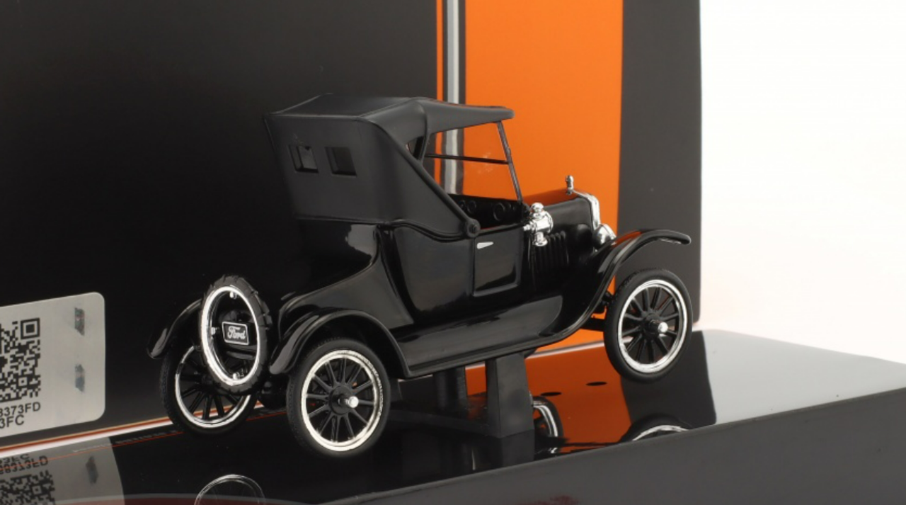 1/43 Ixo 1925 Ford T Runabout (Black) Car Model