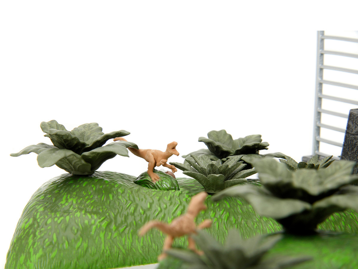 Jada Jurassic Park Theme Park Entrance Diorama with Jeep Wrangler