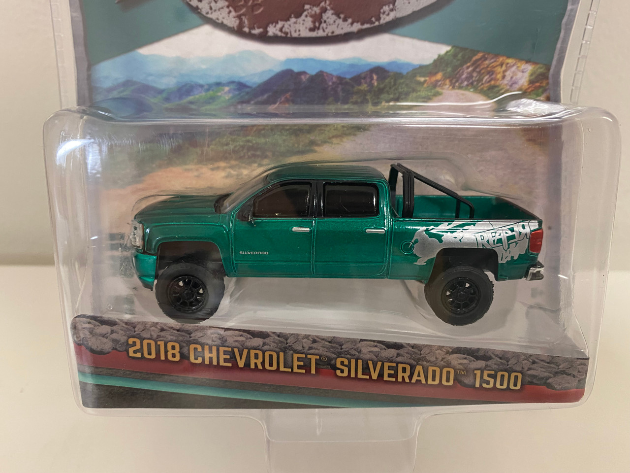 CHASE CAR 2018 Chevrolet Silverado 1500 (Green) "All Terrain" Series 6 1/64 Diecast Model Car by Greenlight