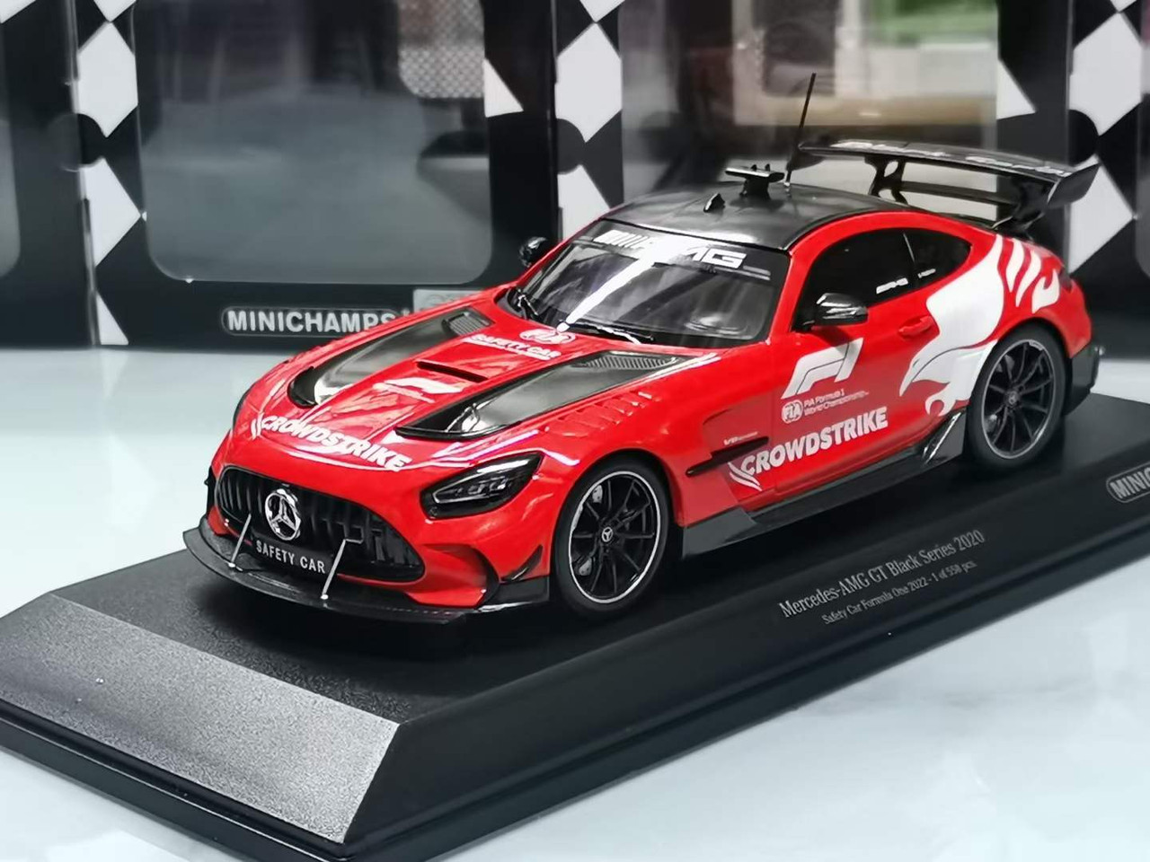 1/18 Minichamps 2022 Mercedes-Benz AMG GT Black Series Formula 1 Safety Car  Diecast Car Model