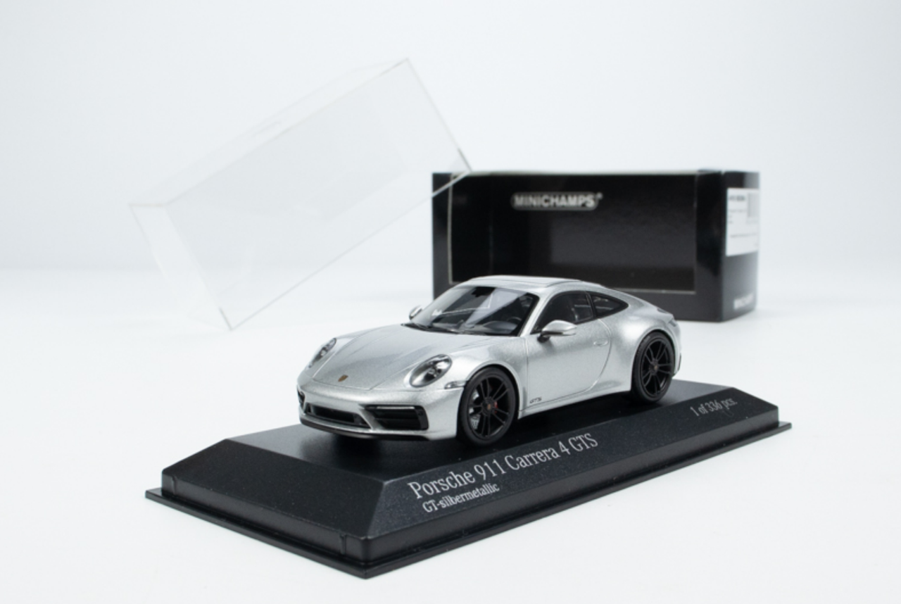 1/43 Minichamps 2021 Porsche 911 (992) Carrera 4 GTS (Silver) Car Model
