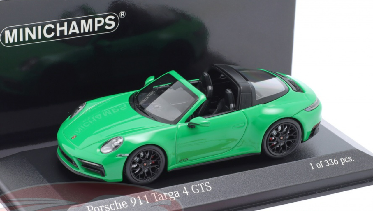 1/43 Minichamps 2022 Porsche 911 (992) Targa 4 GTS (Green) Car Model