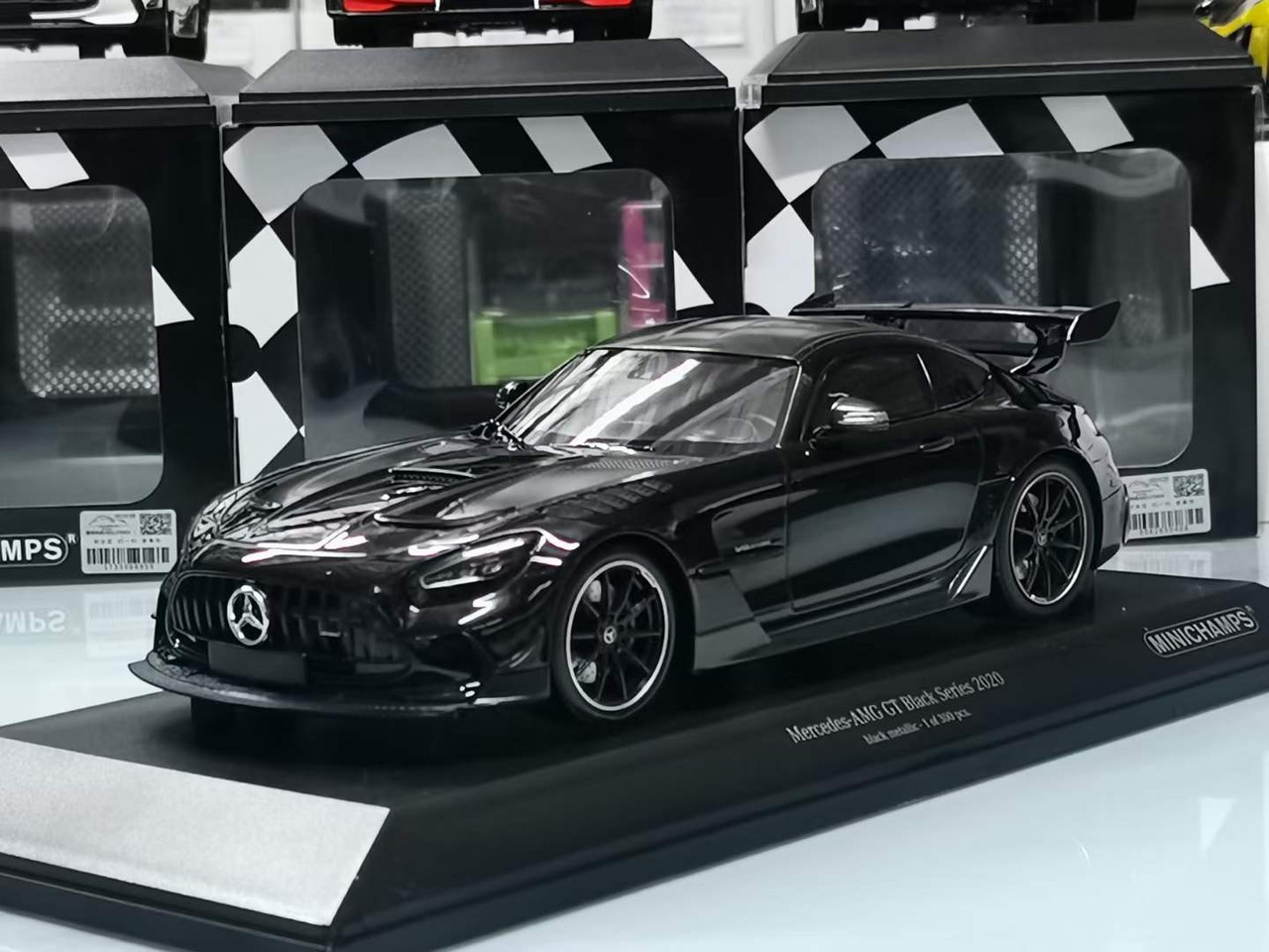 1/18 Minichamps 2020 Mercedes-Benz AMG GT Black Series (Black