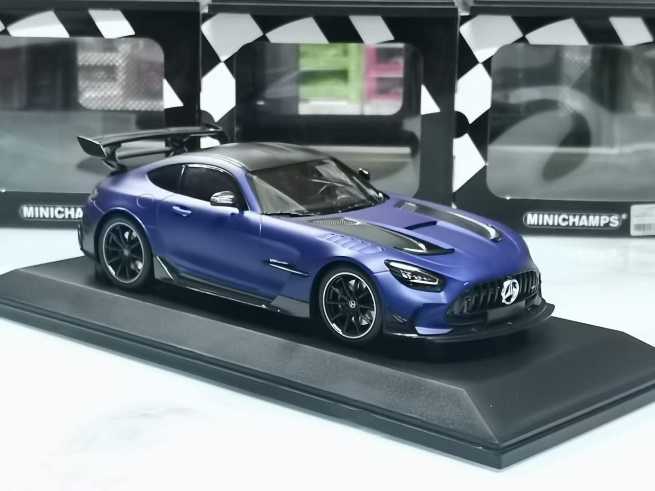 1/18 Minichamps 2020 Mercedes-Benz AMG GT Black Series (Matte Blue) Diecast Car Model