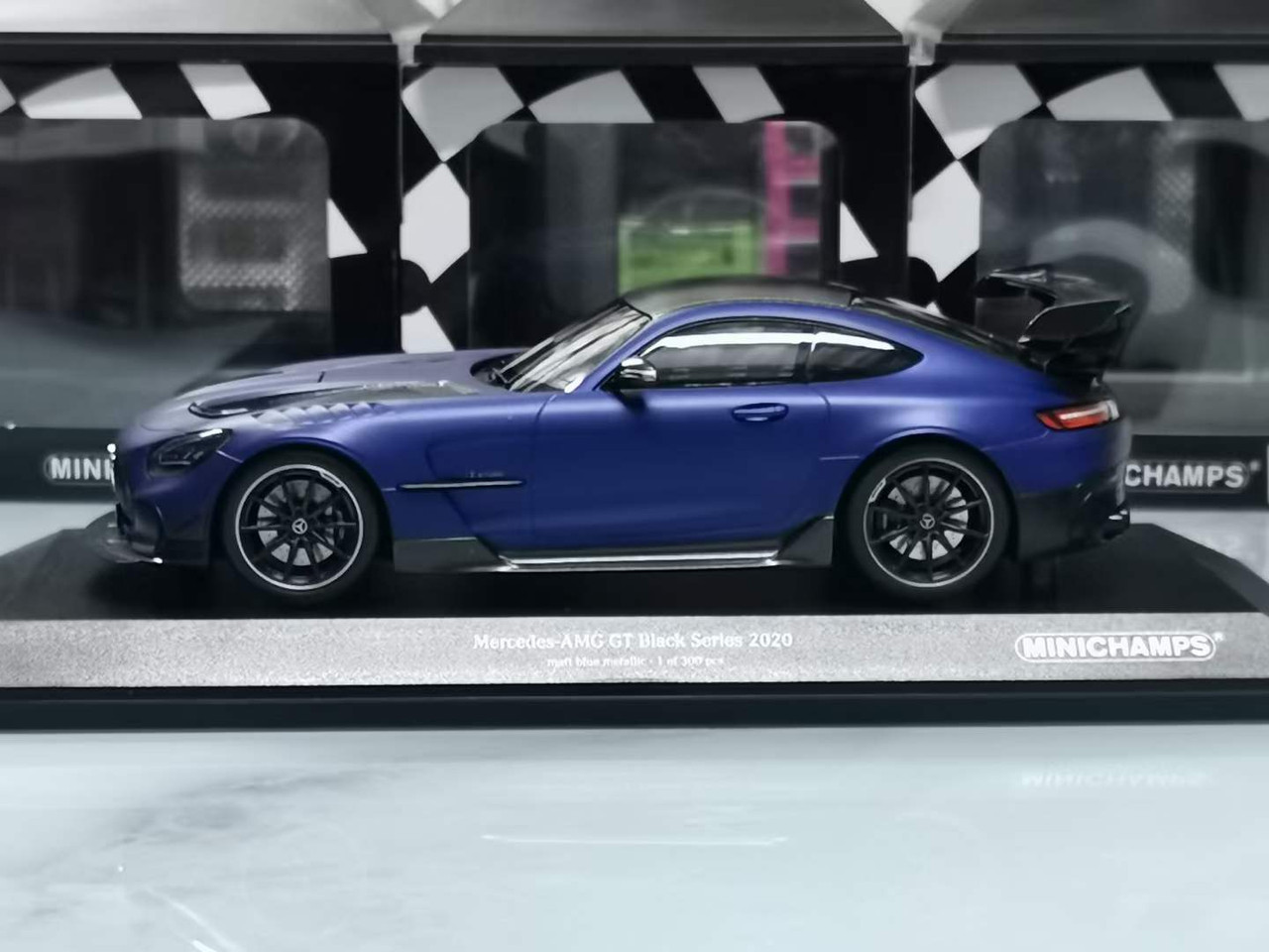 最新人気 GT AMG Benz Mercedes 1/18 minichmaps Black 2020 ブルー 