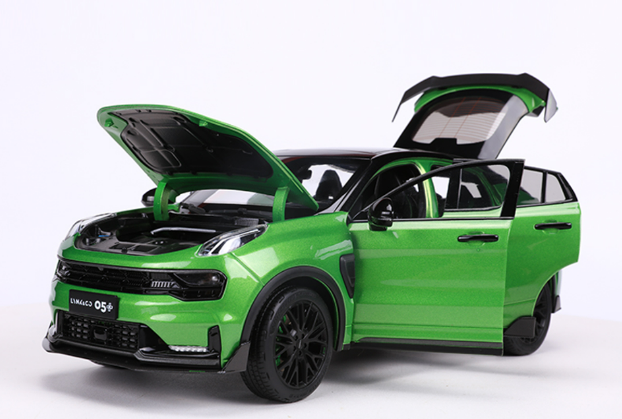 1/18 Dealer Edition Lynk & Co 05+ (Green) Diecast Car Model