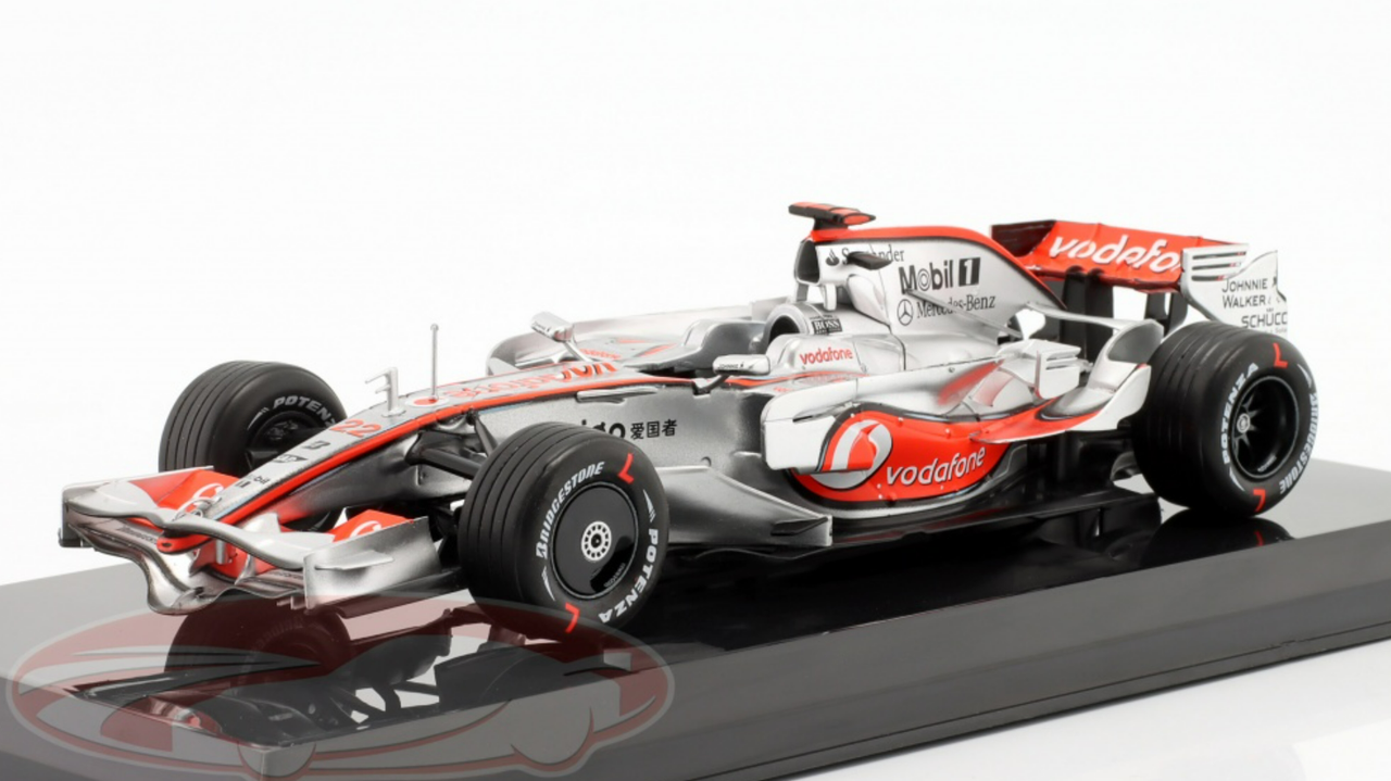 1/24 Premium Collectibles 2008 Formula 1 Lewis Hamilton McLaren MP4/23 #22 Formula 1 World Champion Car Model