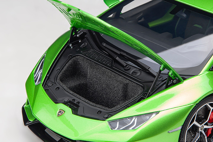 1/18 AUTOart Lamborghini Huracan EVO (Verde Selvans Green) Car