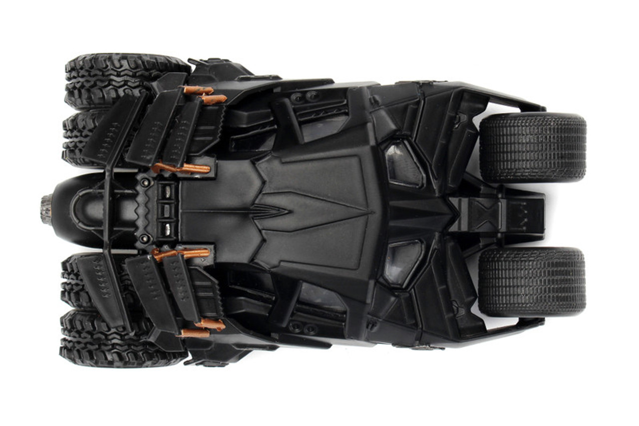 1/32 Jada 2008 The Dark Knight Tumbler Batmobile Diecast Car Model 1/32 Jada 2008 The Dark Knight Tumbler Batmobile Diecast Car Model