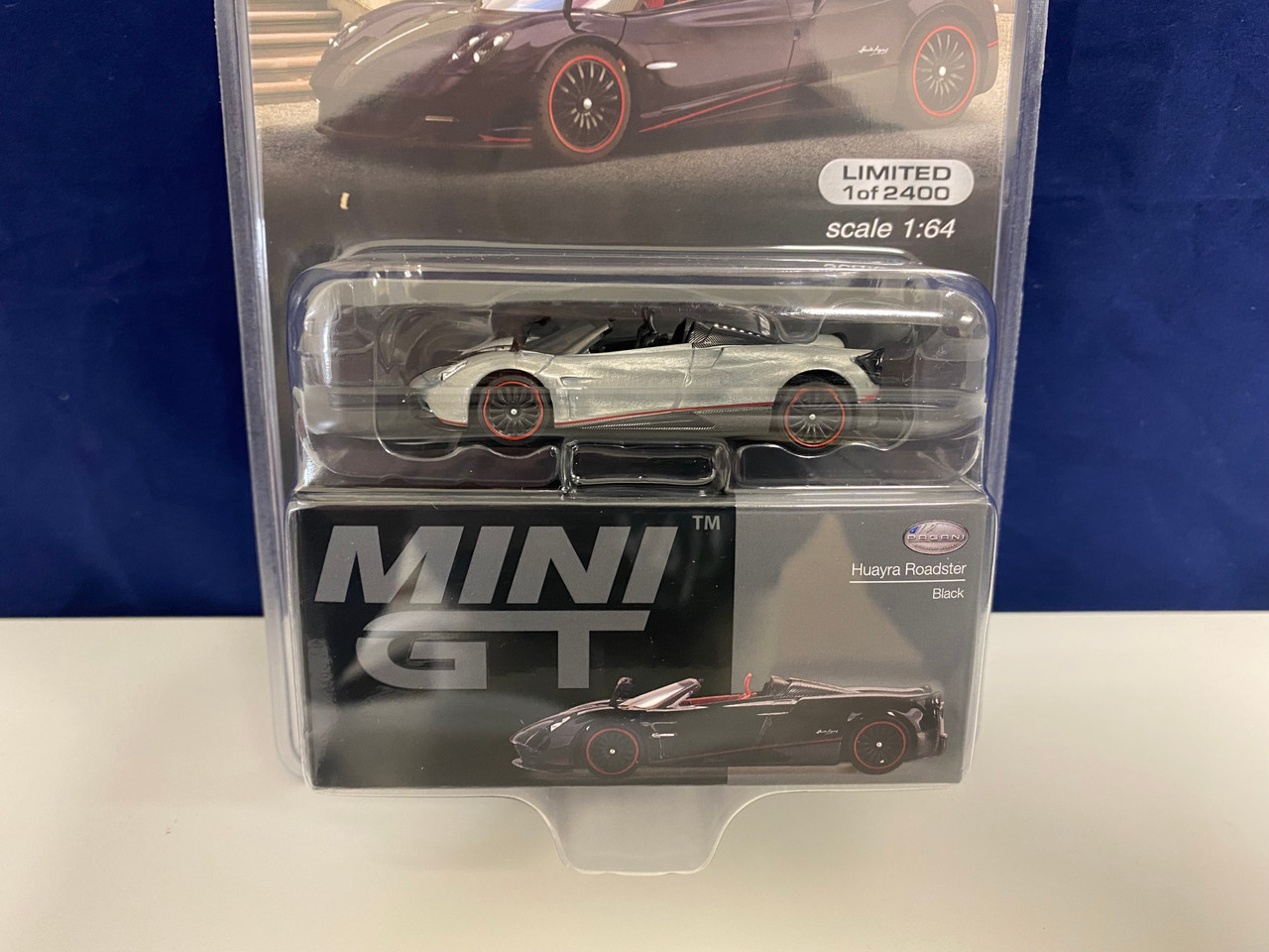 MINI GT パガーニ・ロードスター(ブラック) チェイスカー CHASE CAR 1/64 Mini GT Pagani Huayra Roadster (Silver