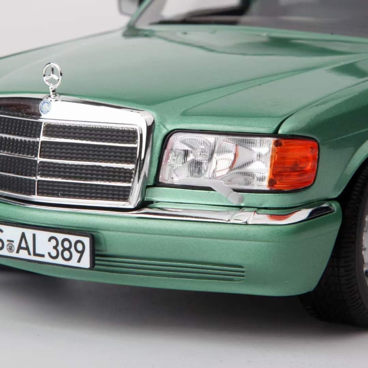 1/18　メルセデスベンツ　Sクラス560SEL W126 カスタム 1/18 メルセデスベンツ Sクラス560SEL W126 カスタム｜Yahoo