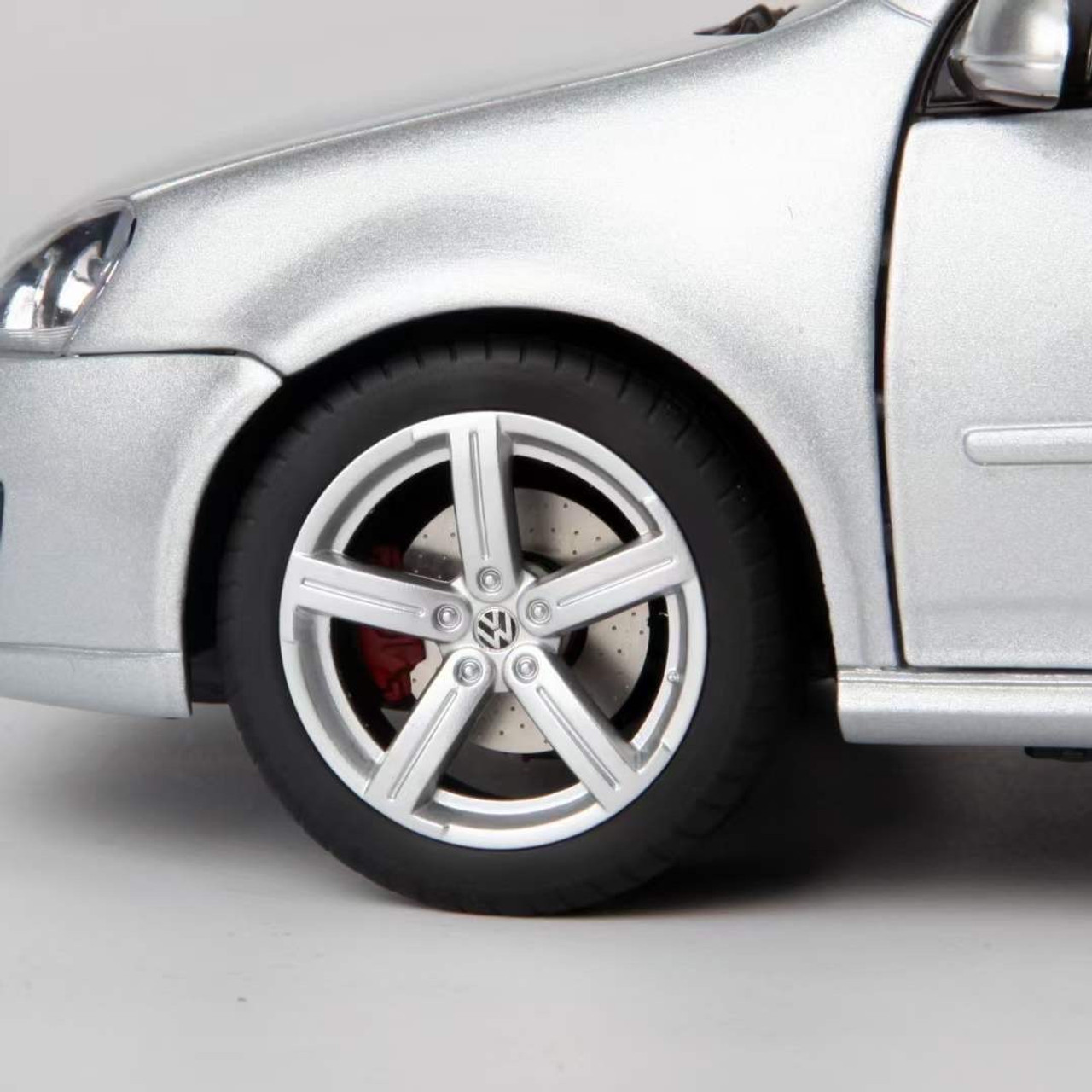 1/18 Norev 2007 Volkswagen VW Golf GTI Pirelli (Silver) Diecast Car Model