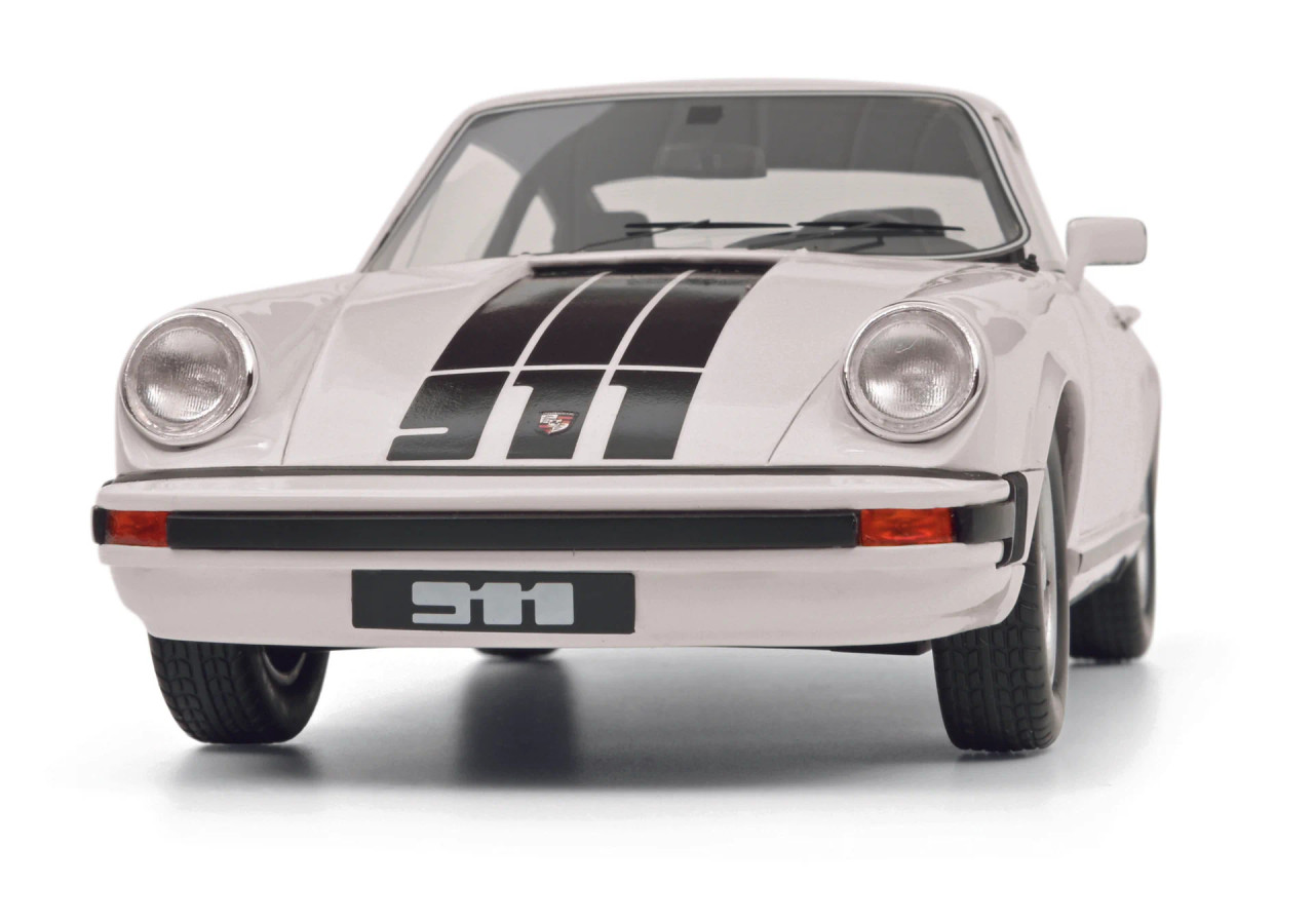 1/18 Schuco Porsche 911 Coupe (White & Black) Diecast Car Model