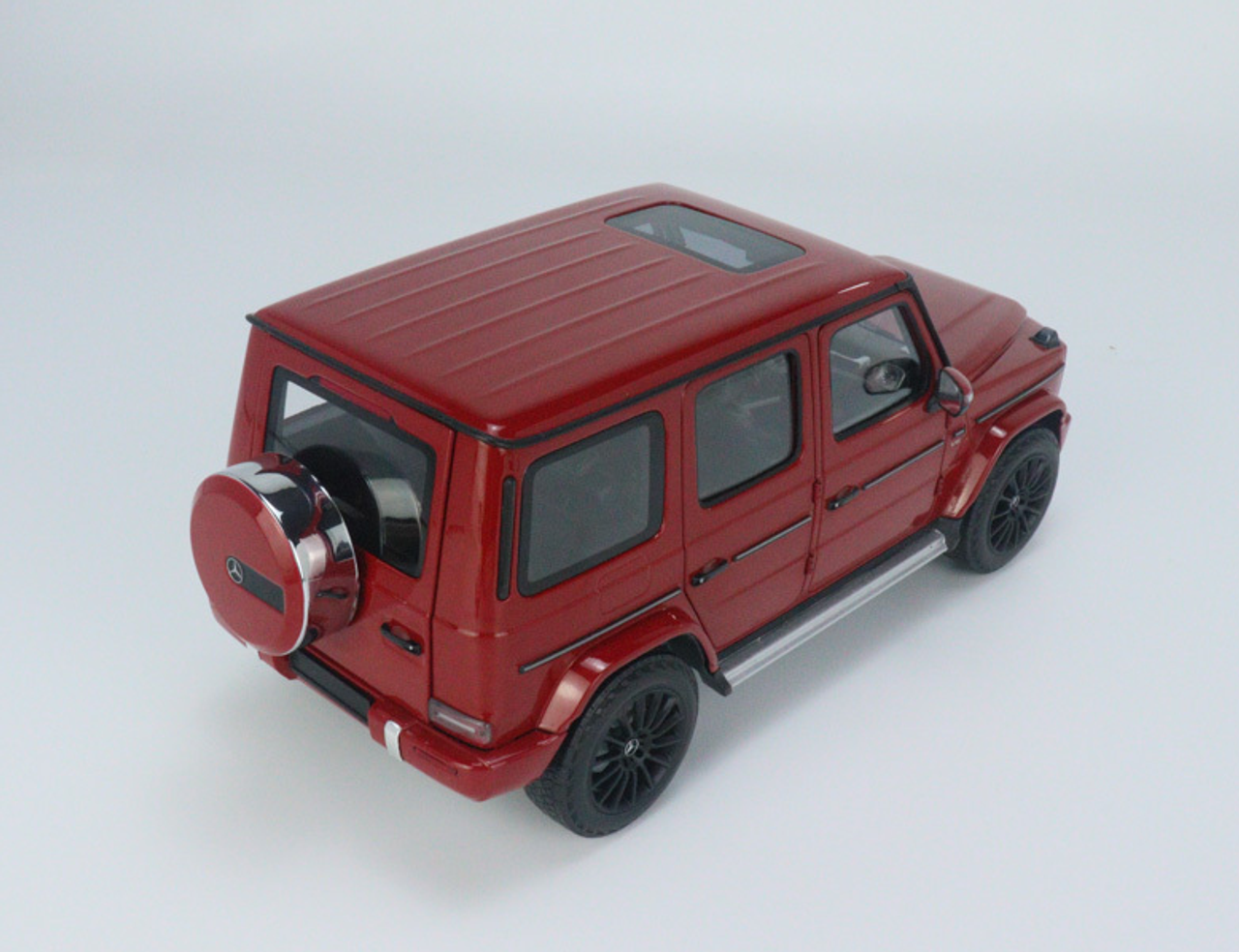 1/18 Minichamps 2020 Mercedes-Benz G-Cass (W463) (Red) Diecast Car Model