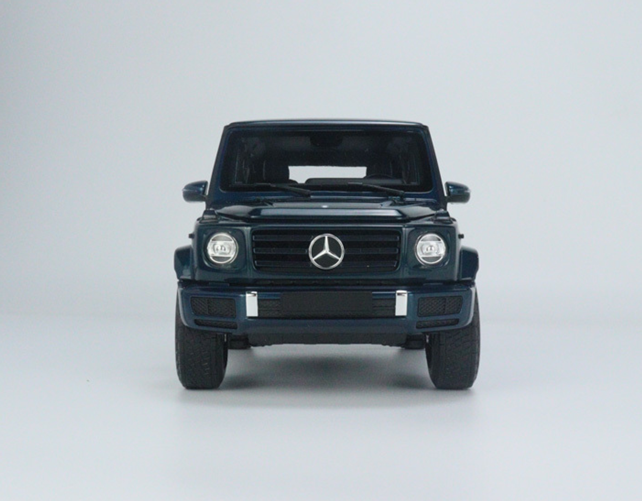 1/18 Minichamps 2020 Mercedes-Benz G-Class (W463) (Blue Metallic) Diecast Car Model