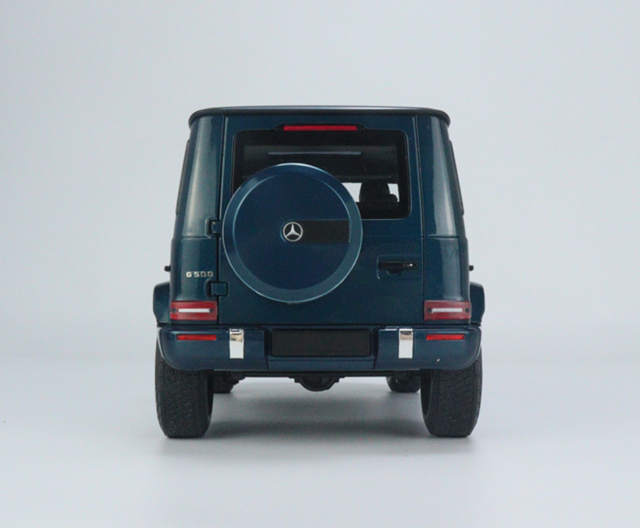 1/18 Minichamps 2020 Mercedes-Benz G-Class (W463) (Blue Metallic) Diecast Car Model