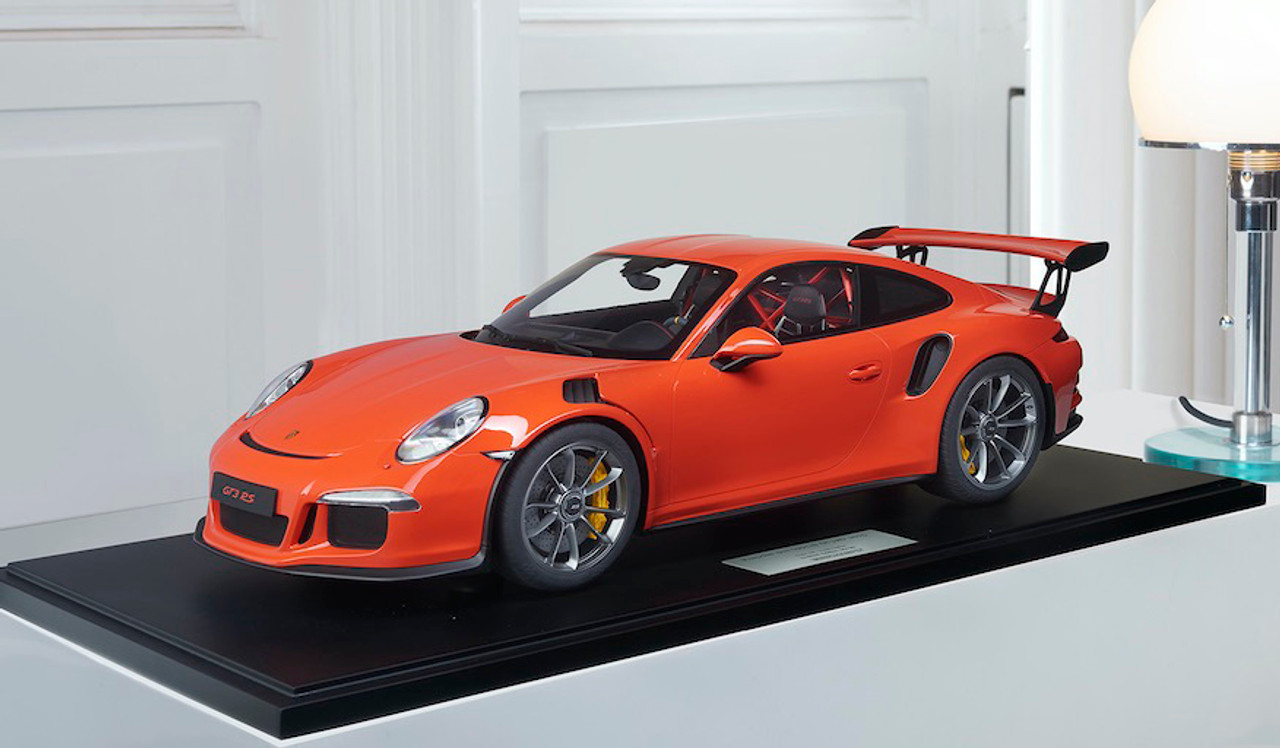 1/8 Minichamps 2016 Porsche 911 (991.1) GT3 R (Lava Orange) Resin Car Model Limited 191 Pieces