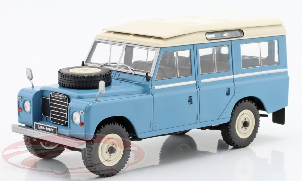 1/24 WhiteBox 1980 Land Rover Series III 109 (Blue & White) Car Model