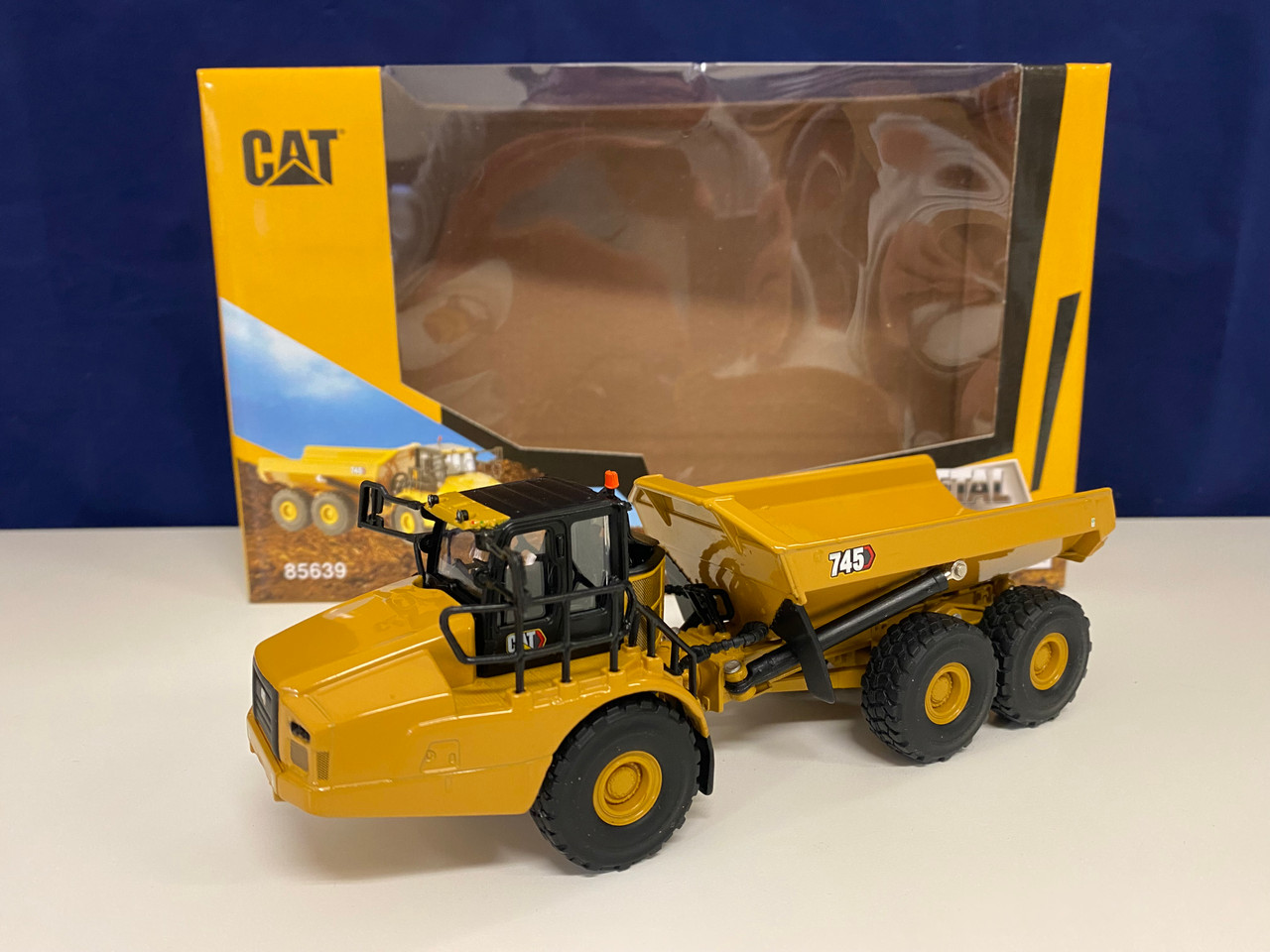 USE OPEN BOX CAT Caterpillar 745 Articulated Truck 