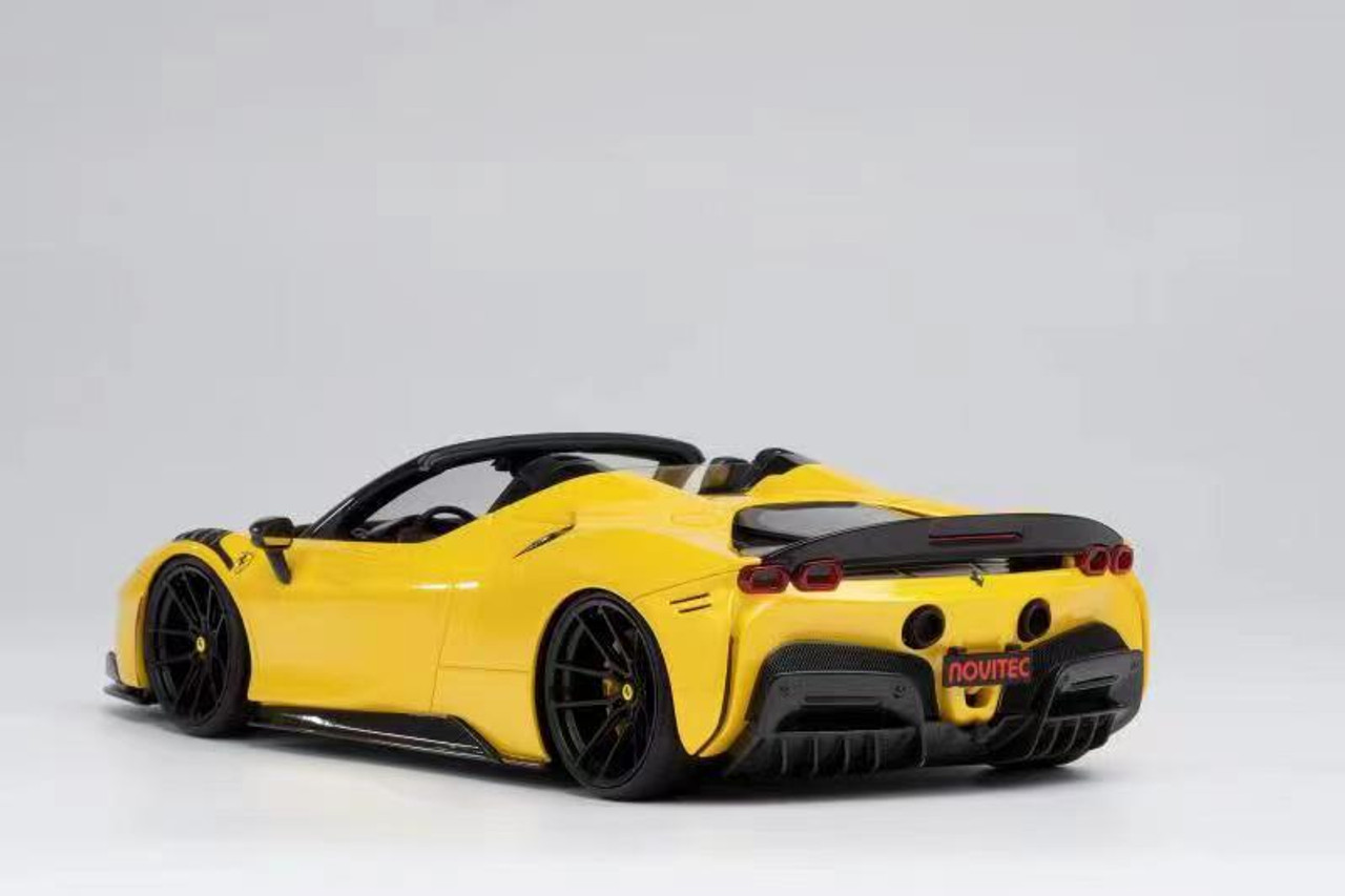 1/18 Runner Ferrari SF90 Spider Novitec (Yellow) Resin Car Model Limited 99  Pieces