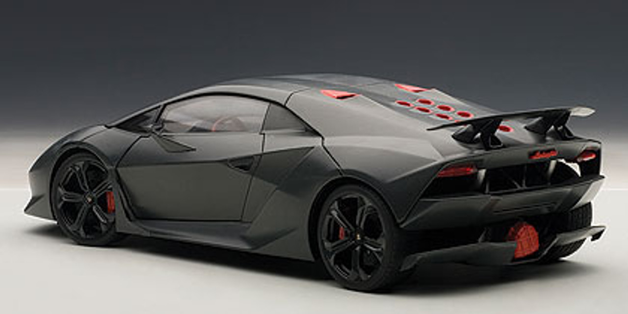 1/18 AUTOart Lamborghini Sesto Elemento (Carbon Grey) Car Model