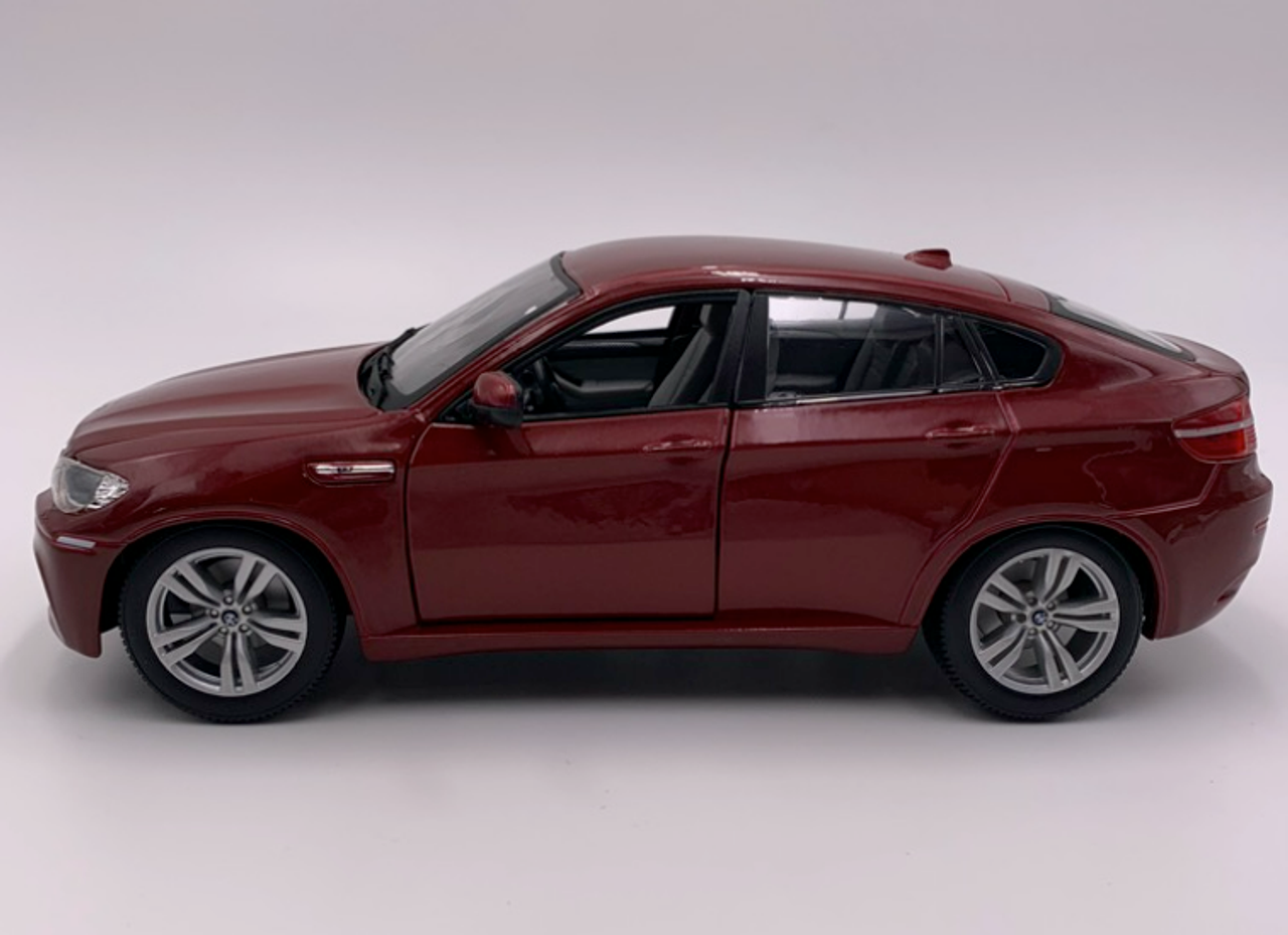 1/18 Bburago BMW E71 (2008–2014) X6M X6 M (Dark Red) Diecast Car Model