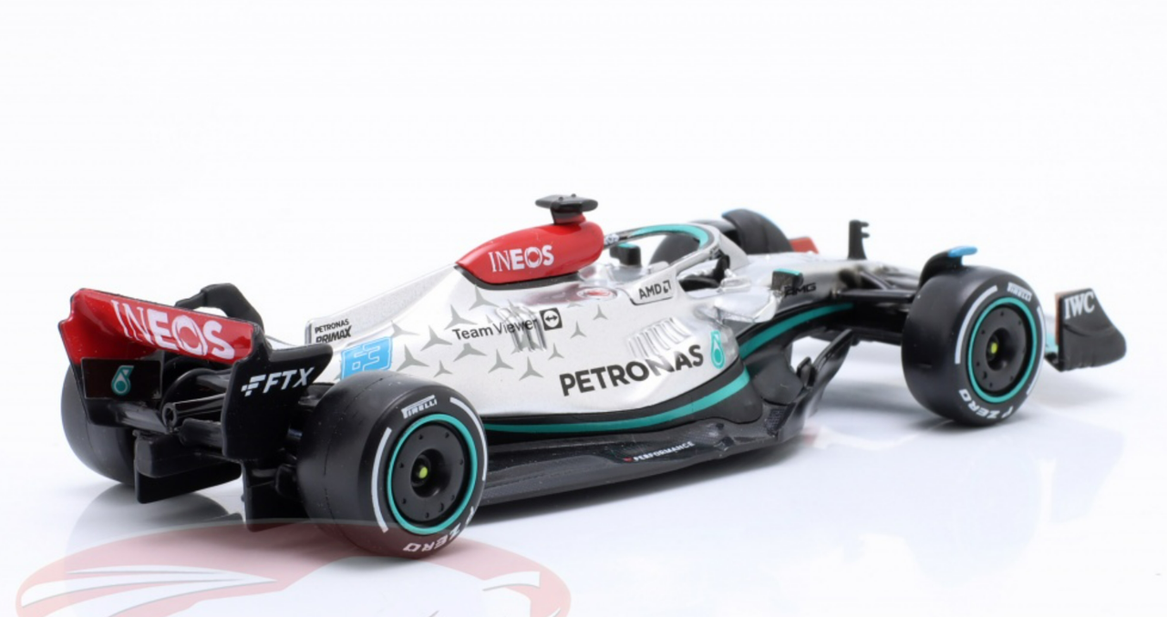 1/43 BBurago 2022 Formula 1 George Russell Mercedes-AMG F1 W13 #63 Car Model Standard Edition