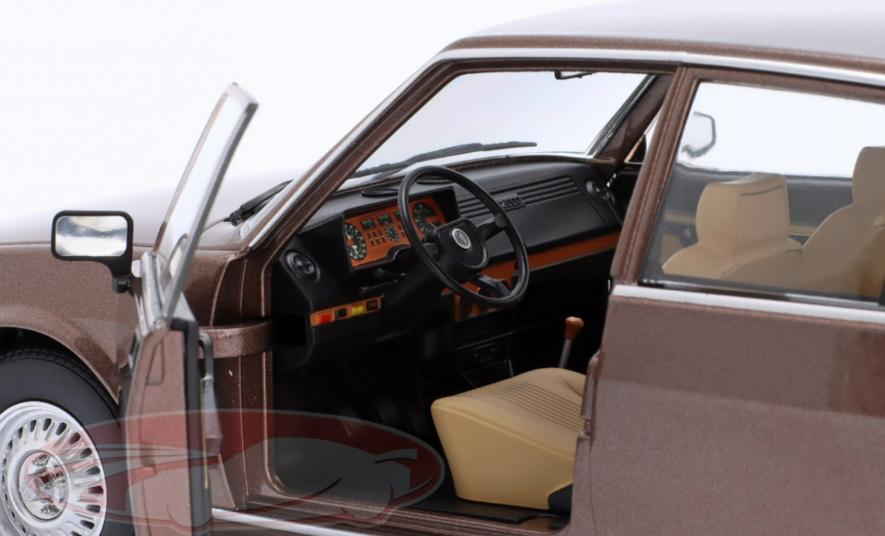 Mitica 1:18 Alfa Romeo Alfetta Berlina 2000 TD Année de