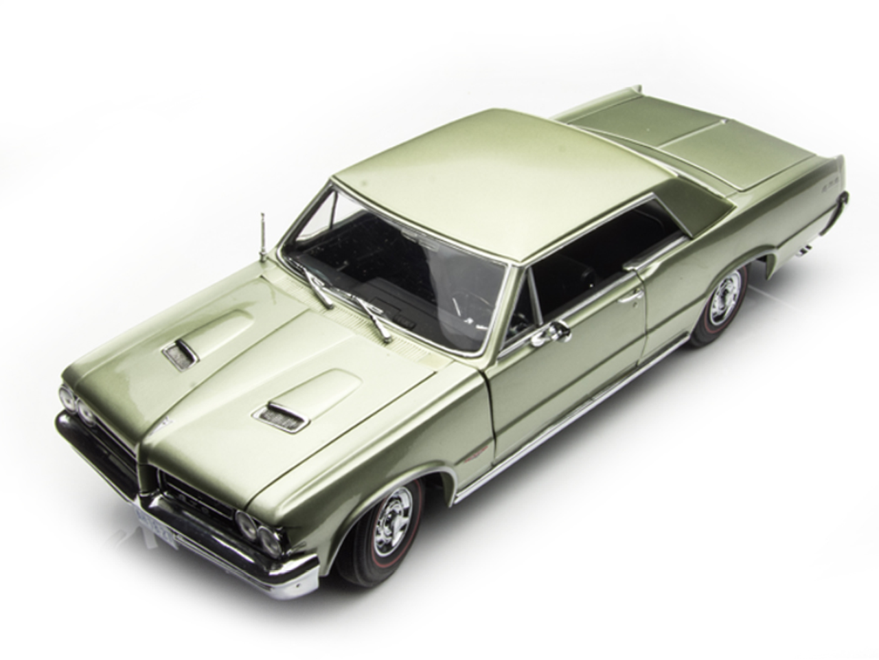 SUNSTAR PONTIAC 1964' 1/18 ポンティアックGTO 1/18 SS Sunstar 1964 Pontiac GTO (Green) Diecast Car Model