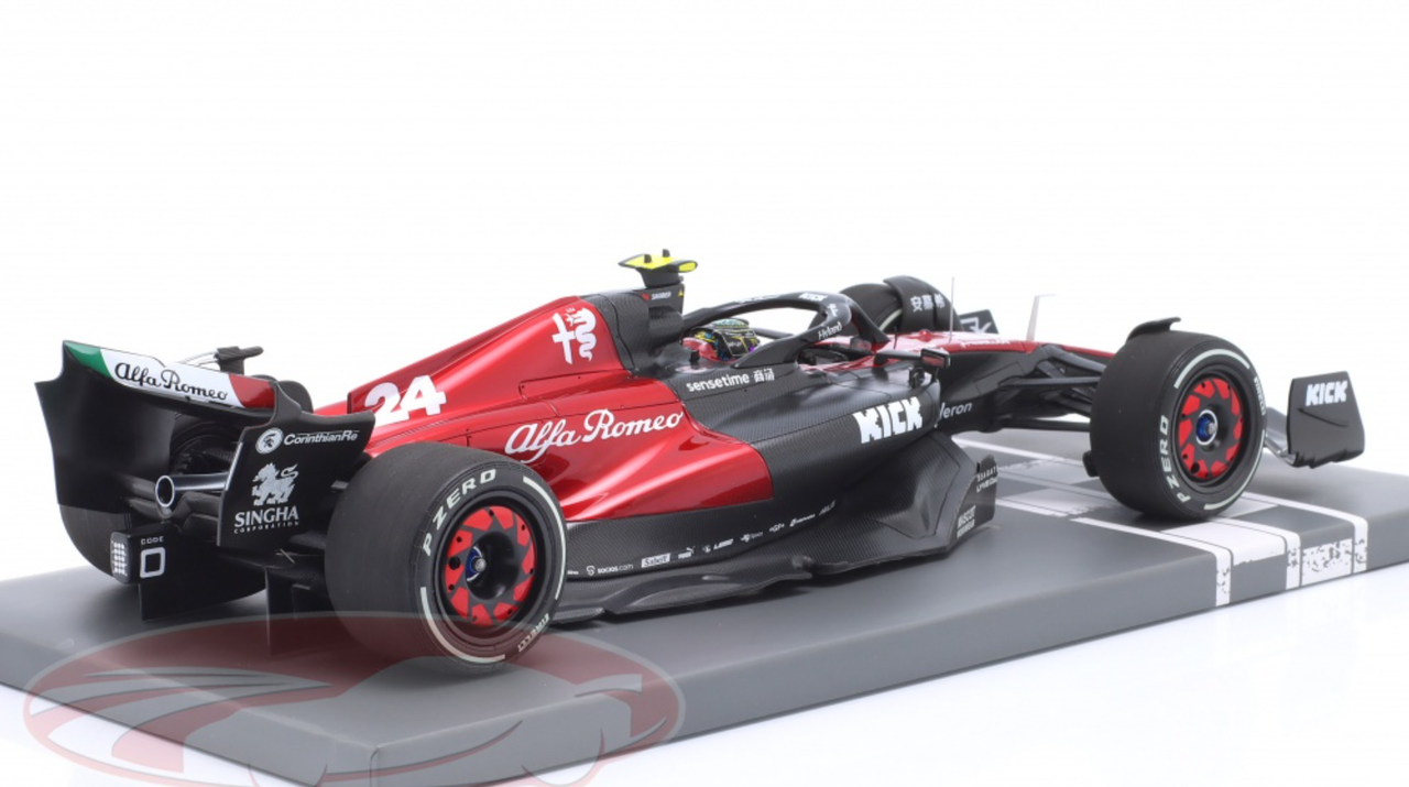 1/18 Minichamps 2023 Formula 1 Zhou Guanyu Alfa Romeo C43 #24 Australien GP Car Model