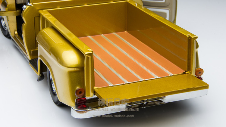 1/18 SS Sunstar 1965 Chevrolet Chevy C10 Pickup Truck (Gold